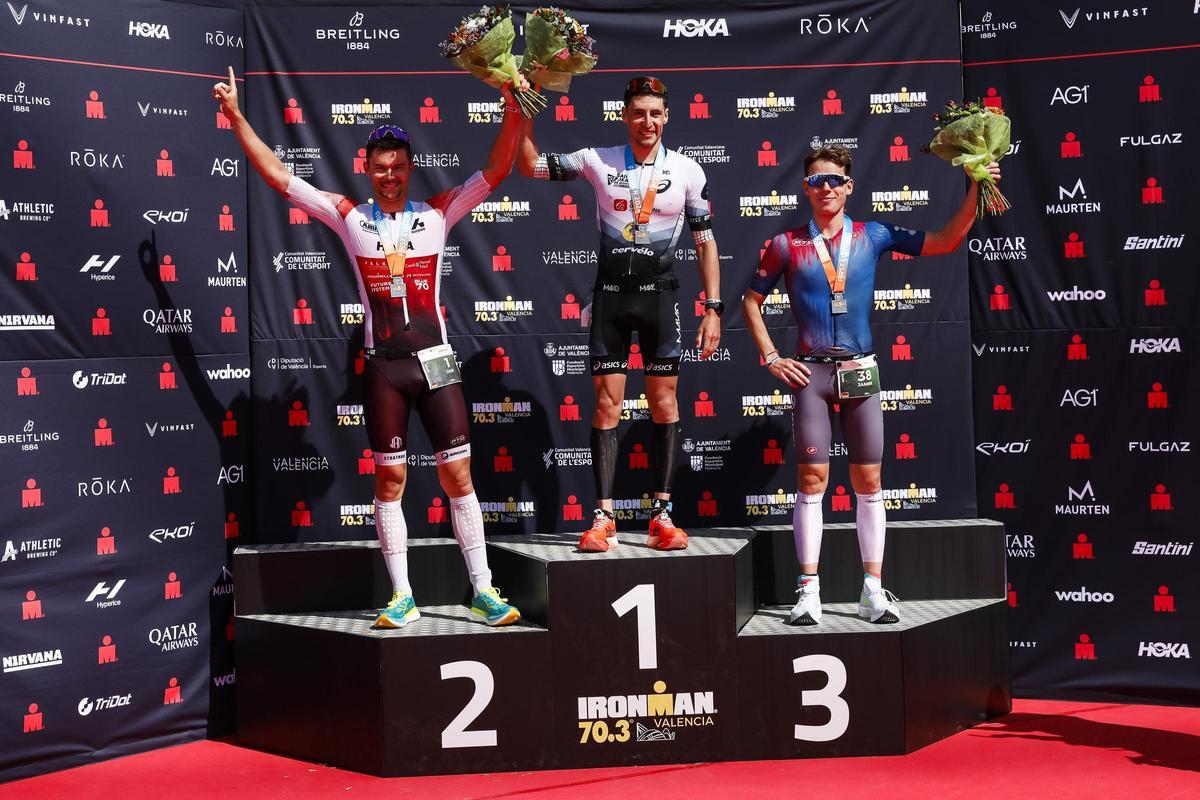 Podio masculino del Ironman 70.3 Valencia