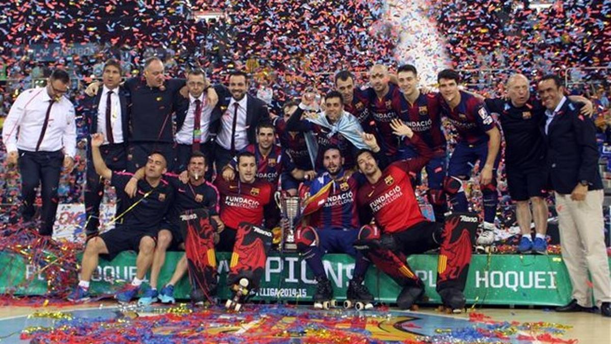 El Barça celebró con su afición los títulos europeo y de la OK Liga