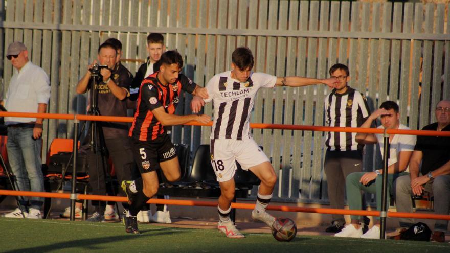 Un Castellón B sin colmillo cae presa en manos de un Patacona que rentabilizó su gol (1-0)