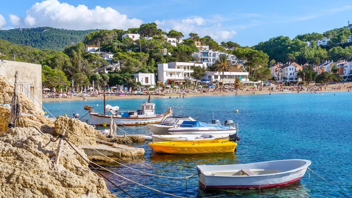 El inesperado y minúsculo pueblo del sur de Ibiza que tiene fascinado a Nueva York: lo puedes ver hasta en el MoMa