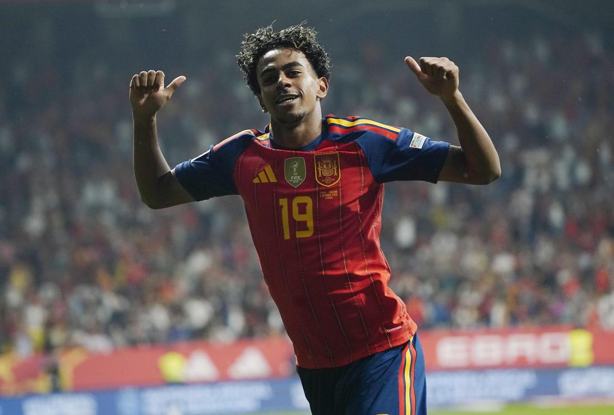 3-1. España gana con sufrimiento a la República Checa en su versión más gris