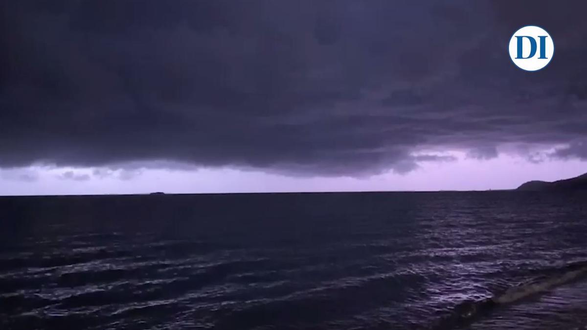 La descarga eléctrica de la dana Alice sobre Ibiza