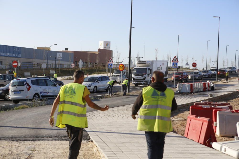 Los vecinos del entorno de la Vía Parque denuncian que el diseño les obliga a dar un rodeo de 4 kilómetros.