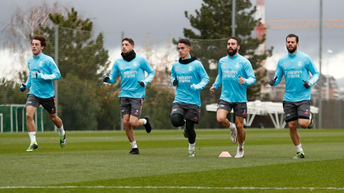 Último entrenamiento del Madrid antes del derbi ante el Atlético