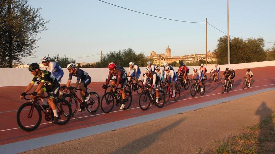 Johansson vence en la tercera etapa de la Vila de Sineu y Tomàs se pone más líder