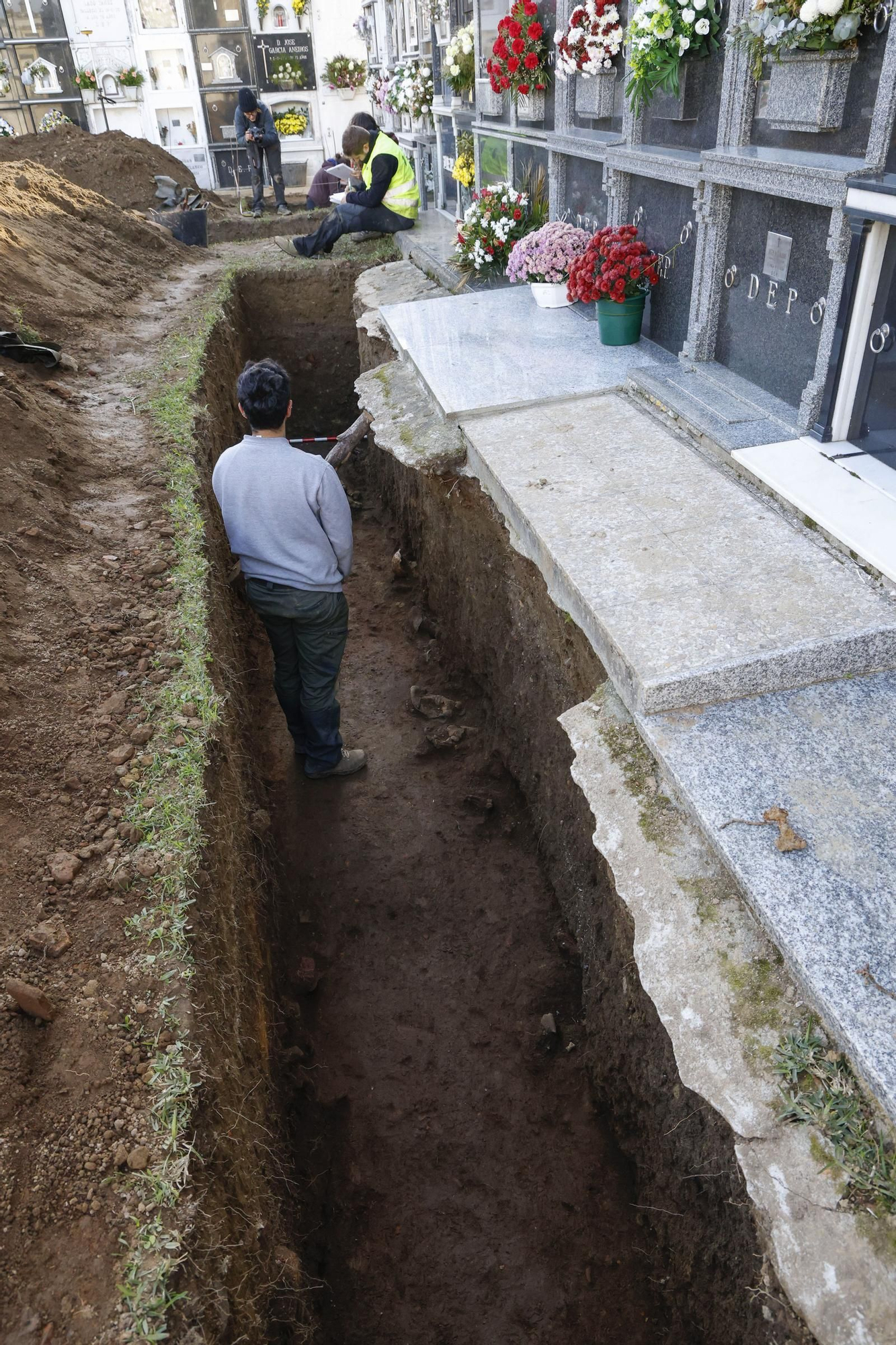 Hallada una fosa común en Narón donde podría haber 50 víctimas del franquismo