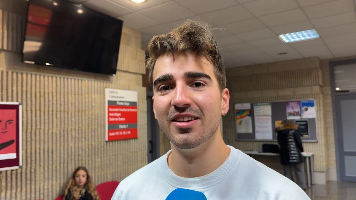 Jesús Chacón, el cordobés que encontró en Asturias el mejor ambiente de estudio para preparar el MIR: "Aquí te concentras más"