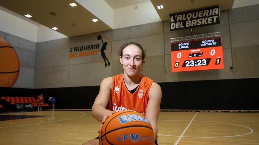 Alicia Flórez mantiene su vinculación con el Valencia Basket con su nuevo contrato en la WNBA