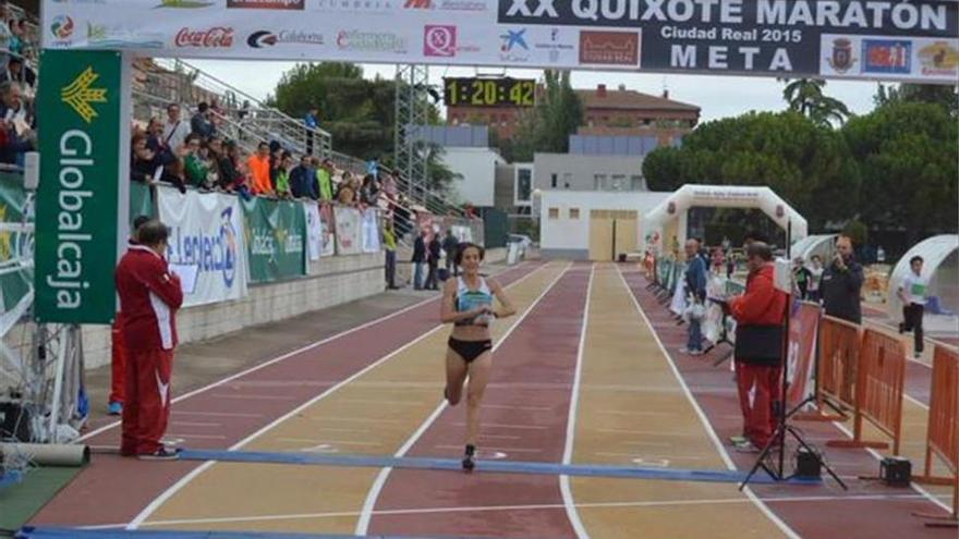 Raquel Gómez bate la plusmarca española de la hora en pista