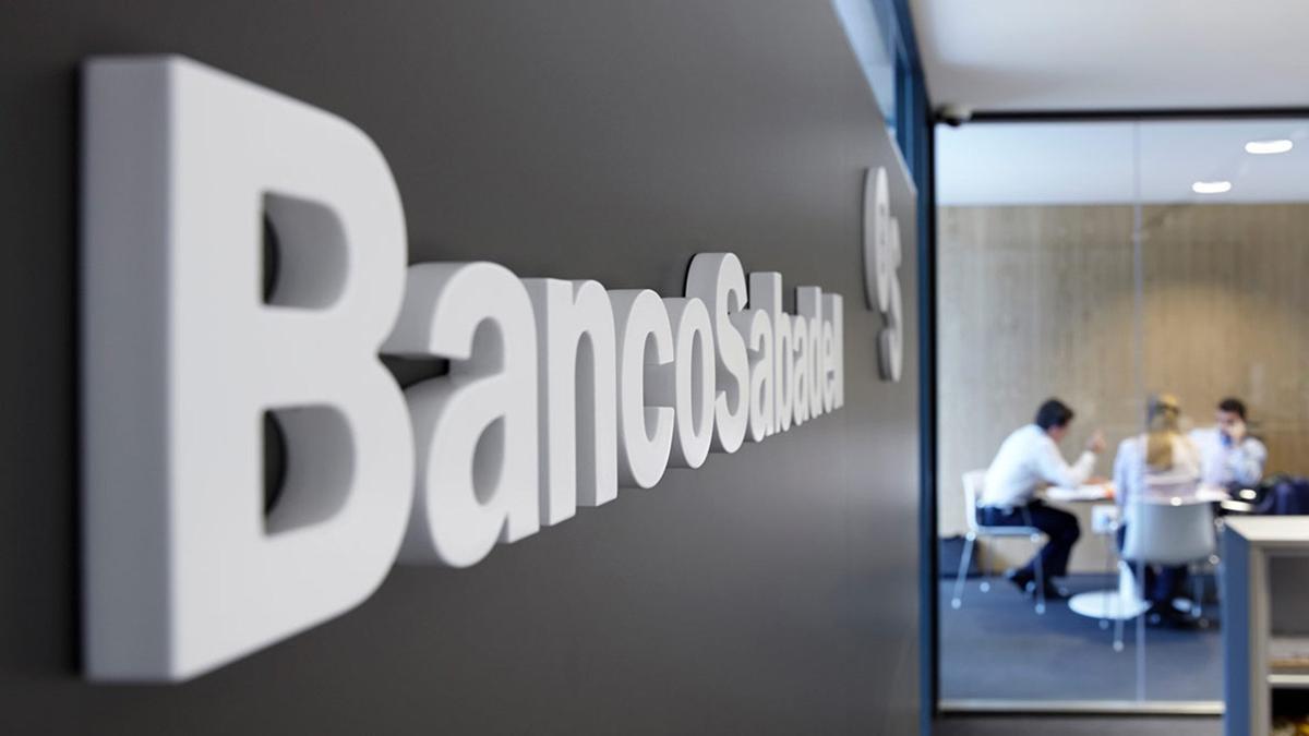 La campaña ‘De especialista a especialista’ es un claro ejemplo más de la buena relación existente entre Banco Sabadell y los colectivos profesionales