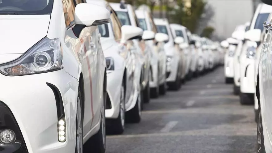 Indignación en el gremio de los taxistas gallegos por el aumento del seguro de sus vehículos
