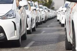 Indignación en el gremio de los taxistas gallegos por el aumento del seguro de sus vehículos