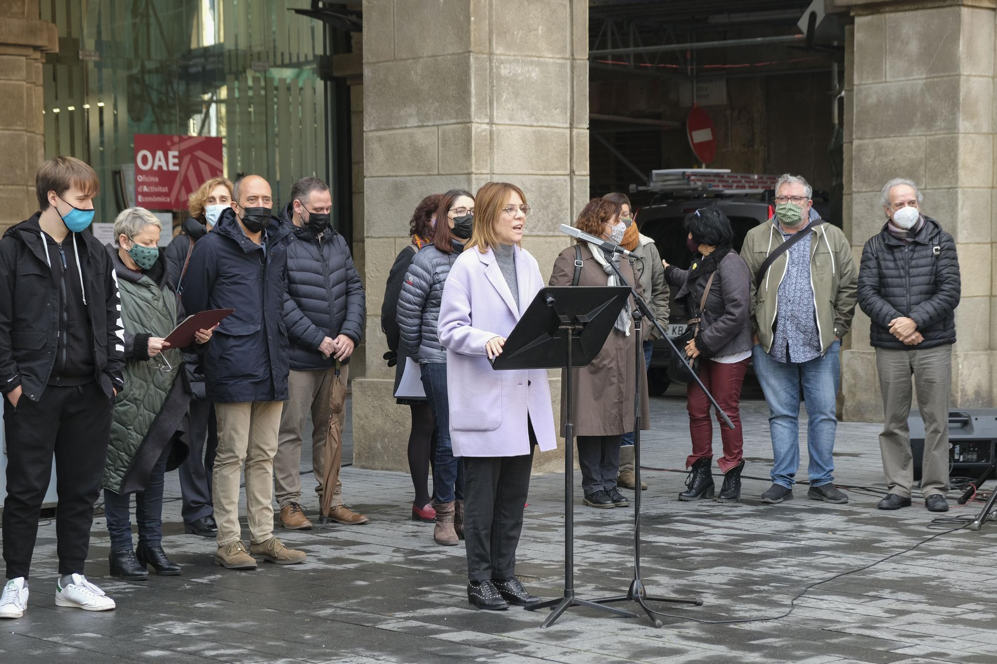 25N: Prop de 700 persones rebutgen la violència de gènere a Manresa