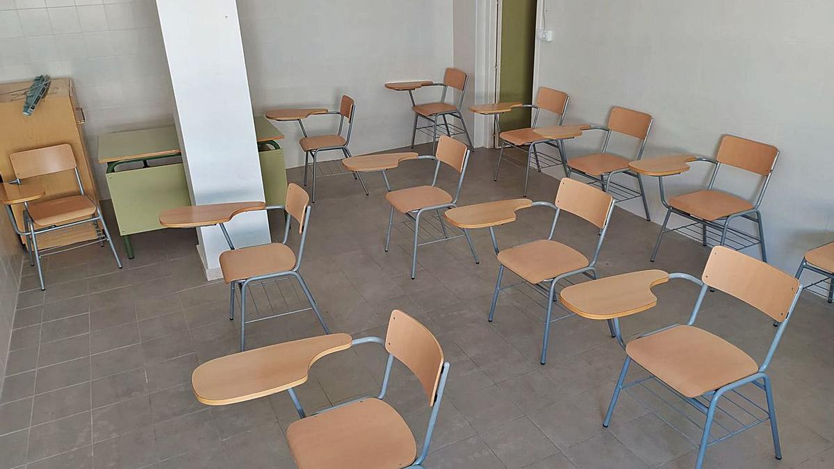 Salones de actos y aulas magnas se están acondicionando para impartir clase. | HÉCTOR FUENTES