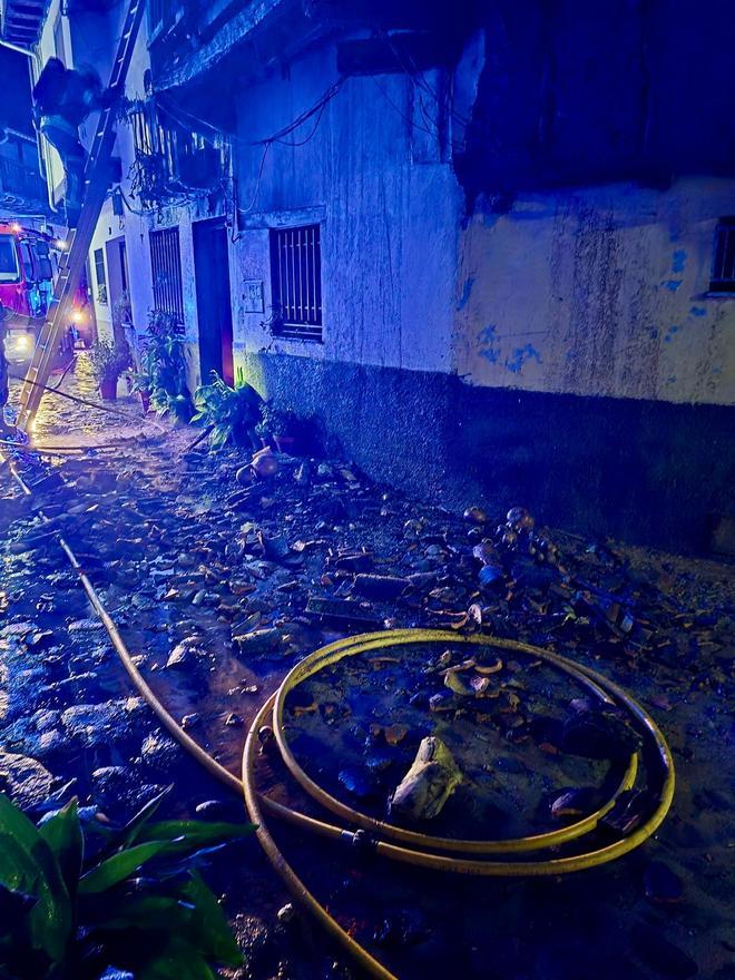 Fotogalería | Incendio en Villanueva de la Vera