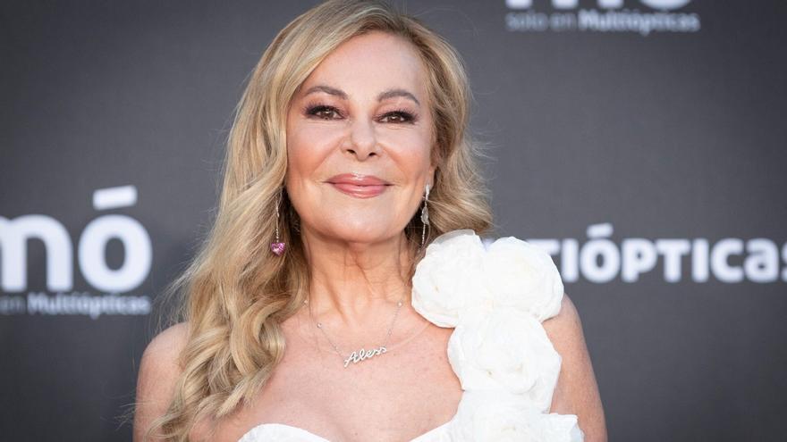El sabroso regalo que Ni que fuéramos ha hecho a Ana Obregón por su cumpleaños: &quot;Es imaginario&quot;