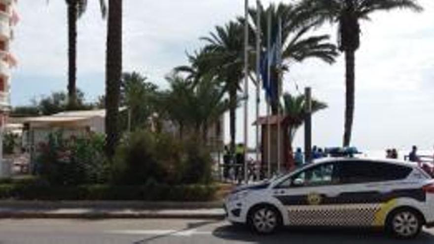 Un grupo de personas impide a un hombre secuestrar a una niña de dos años en Torrevieja