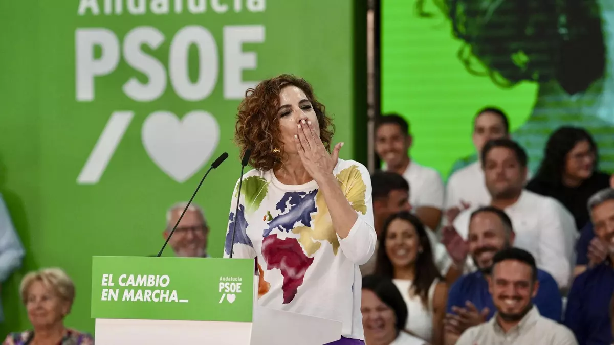 El PSOE lanza a Montero a recuperar a las votantes socialistas espantadas por la prostitución