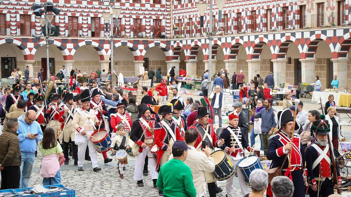 La música napoleónica resuena en Badajoz