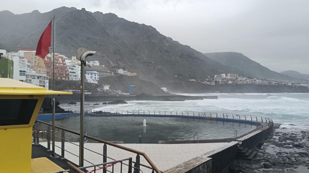 Las olas pueden llegar a alcanzar los 7 metros y fuertes vientos.