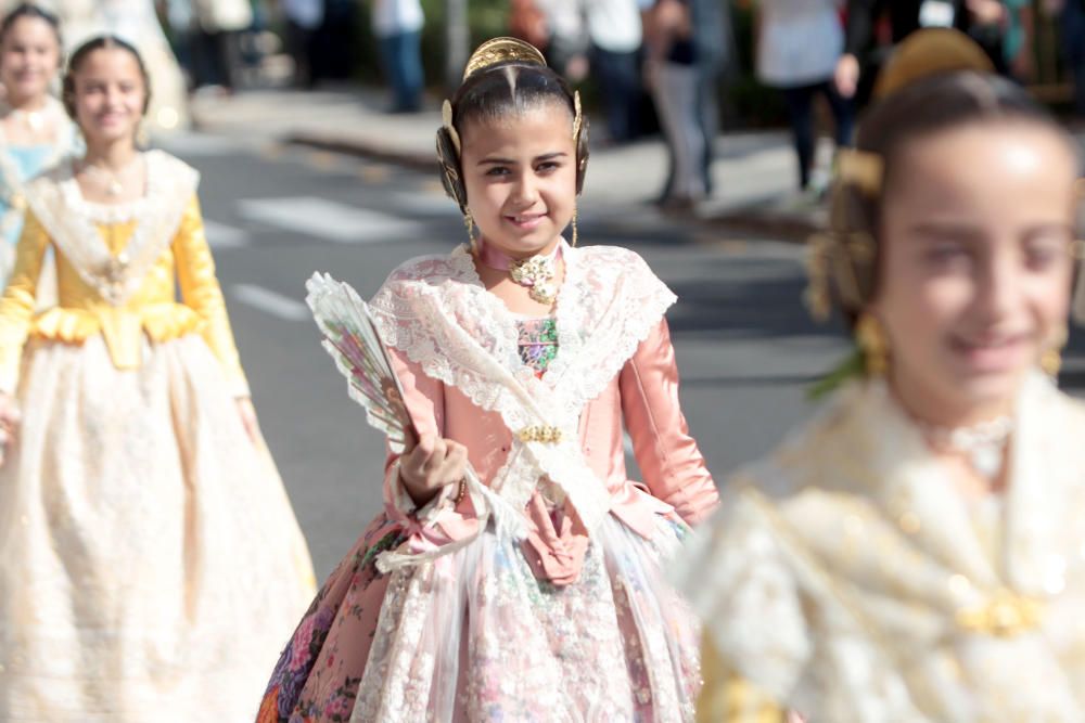 Homenaje a la Senyera de la agrupación de Fallas del Marítim