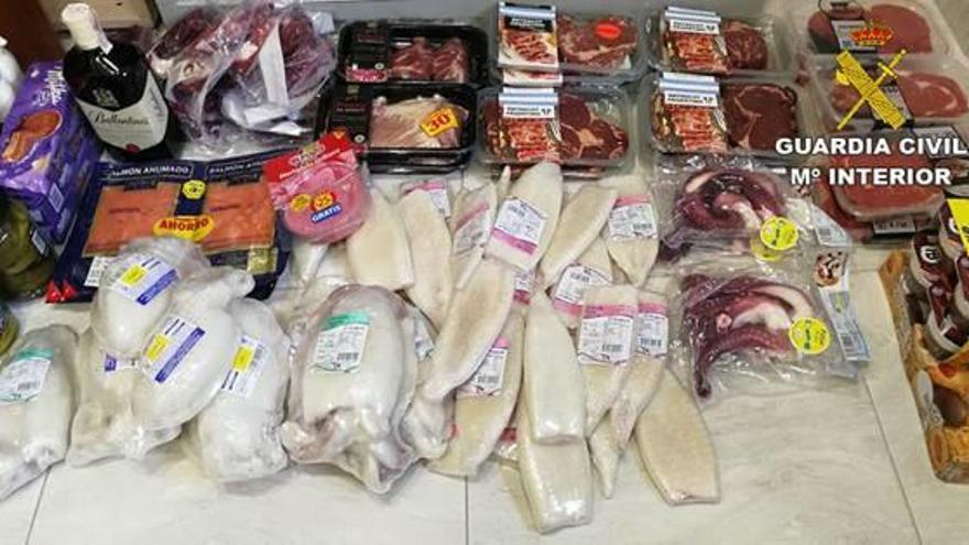 Productos de alimentación intervenidos a los detenidos en Calp.