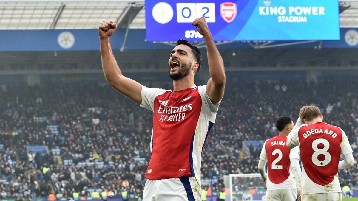 Mikel Merino celebra uno de sus dos goles ante el Leicester