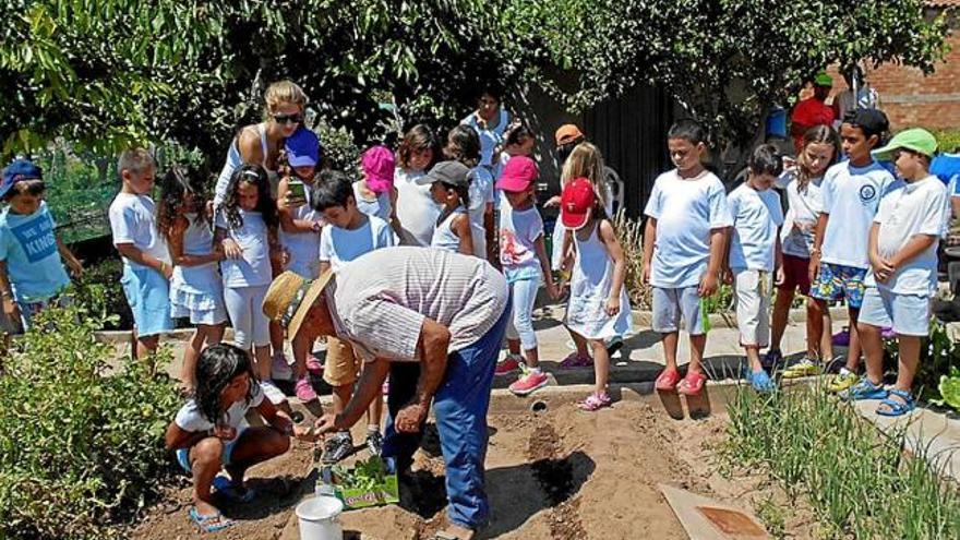 Súria tanca El juliol tot ho volamb 150 infants