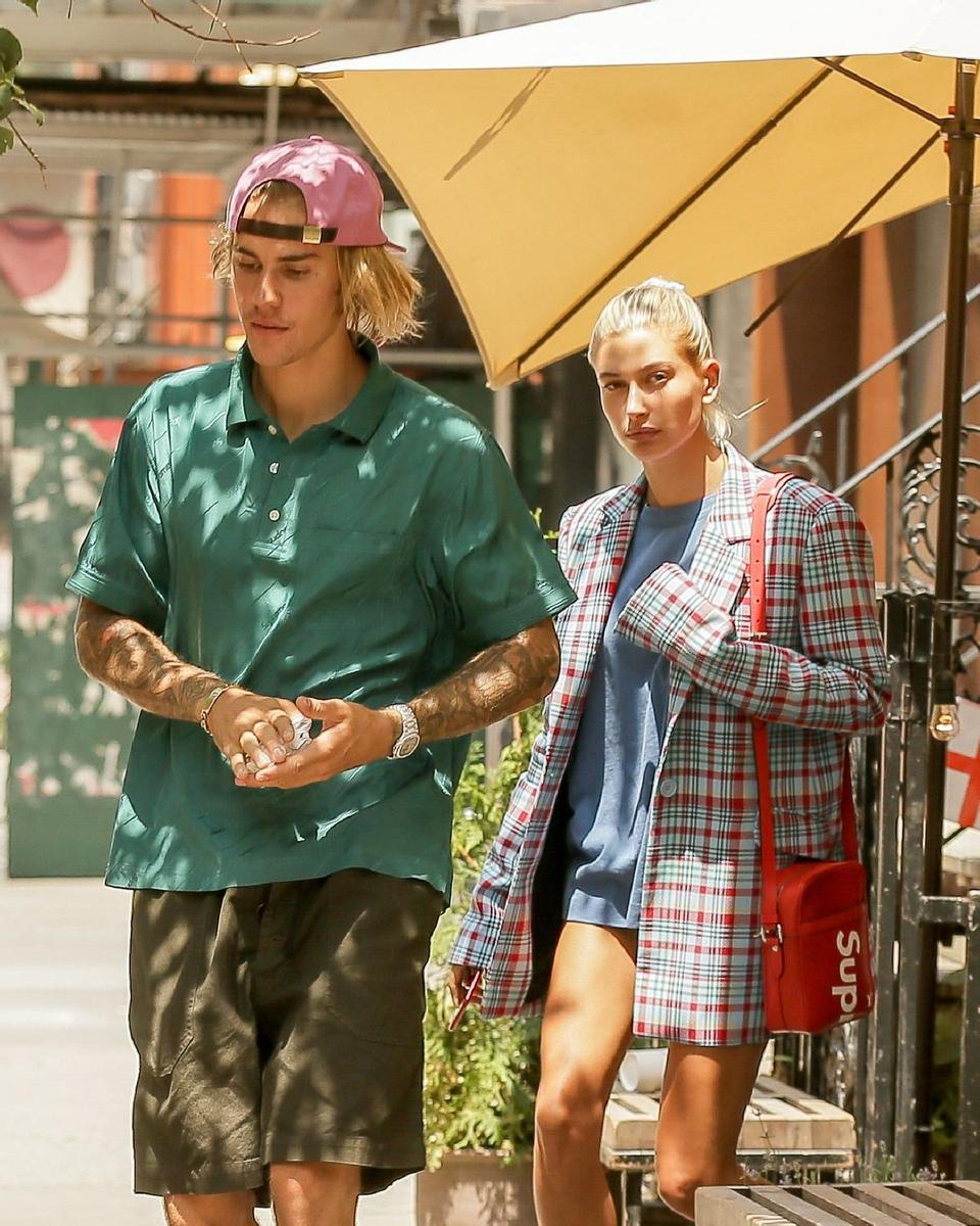 Justin Bieber y Hailey Baldwin paseando por las calles de Nueva York