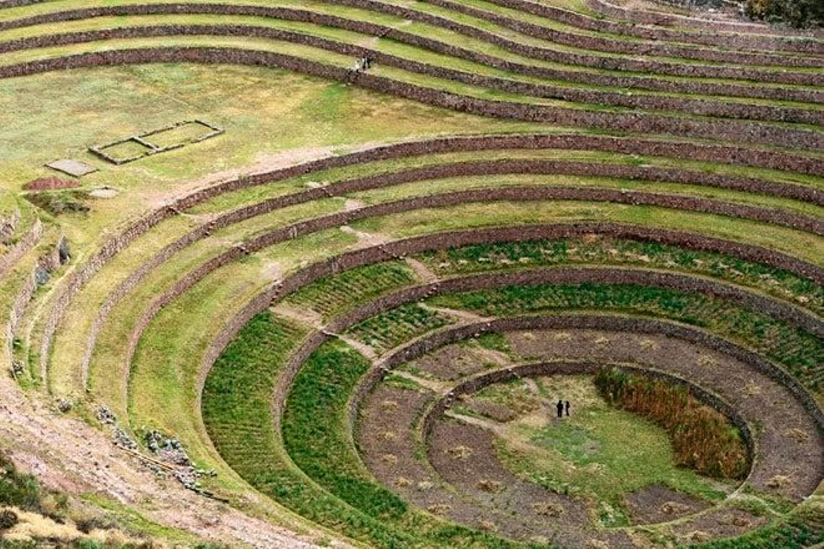 Antiguo asentamiento inca en el valle del Urubamba.