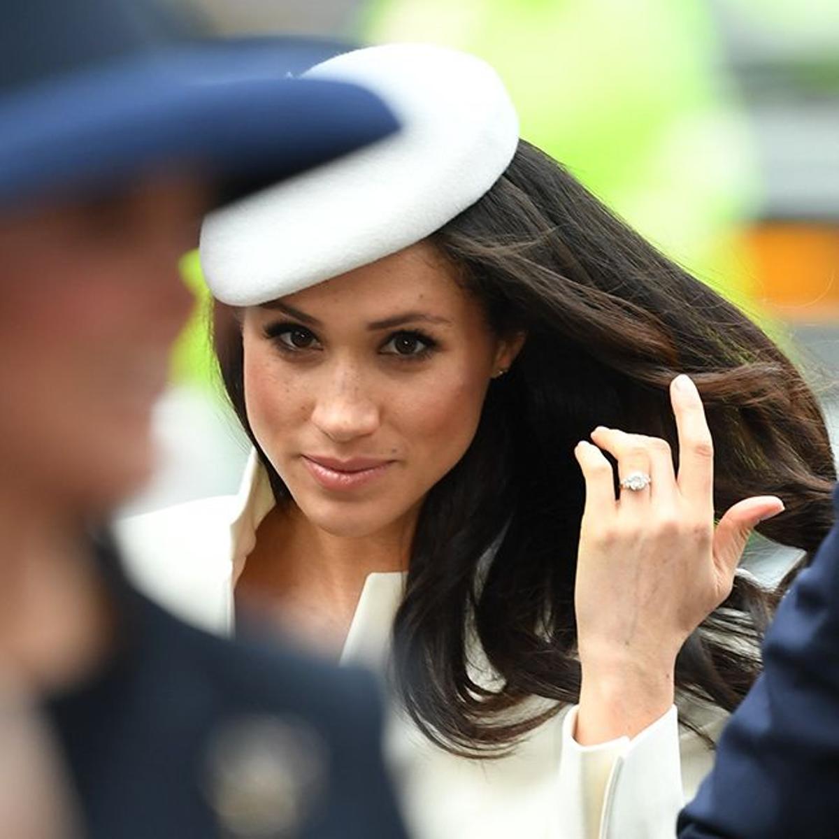 Meghan Markle, espectacular en su primer acto oficial junto a la Reina Isabel II