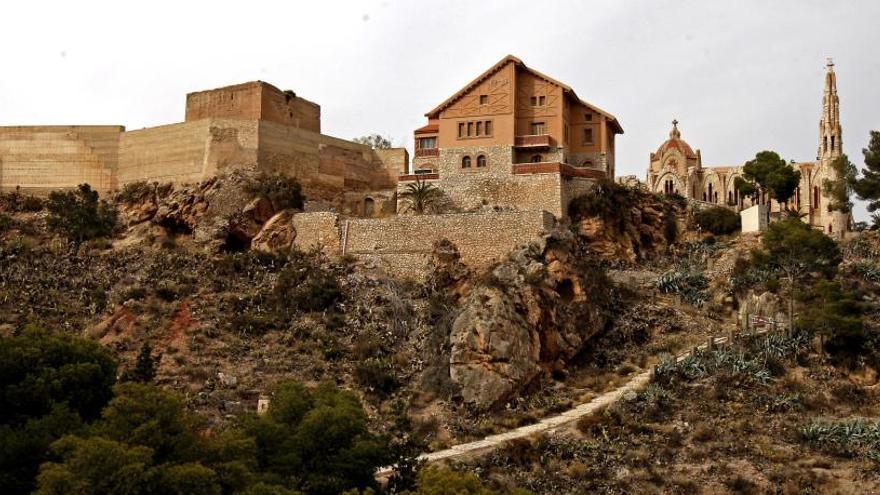 El Ayuntamiento reducirá la potencia energética en La Mola