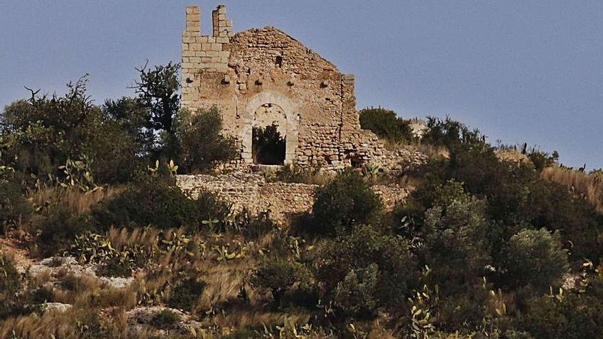 Restos de la ermita de Sant Miquel. | V. M. PASTOR