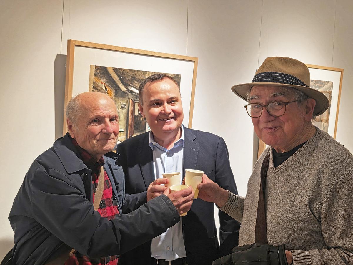 El reconocido pintor Antonio López, Ángel Viveros, alcalde de Coslada y José María Mezquita