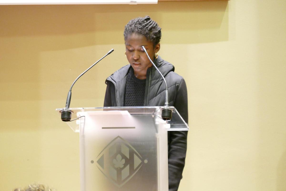 EN IMATGES | Figueres celebra el Dia de la Dona amb els Premis Maria Rosa Ymbert, la lectura del manifest i una taula rodona d'escriptores