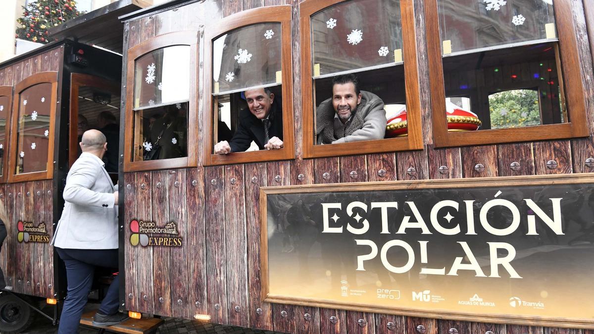 Tren navideno en la &#039;Estacion Polar&#039; de Murcia.