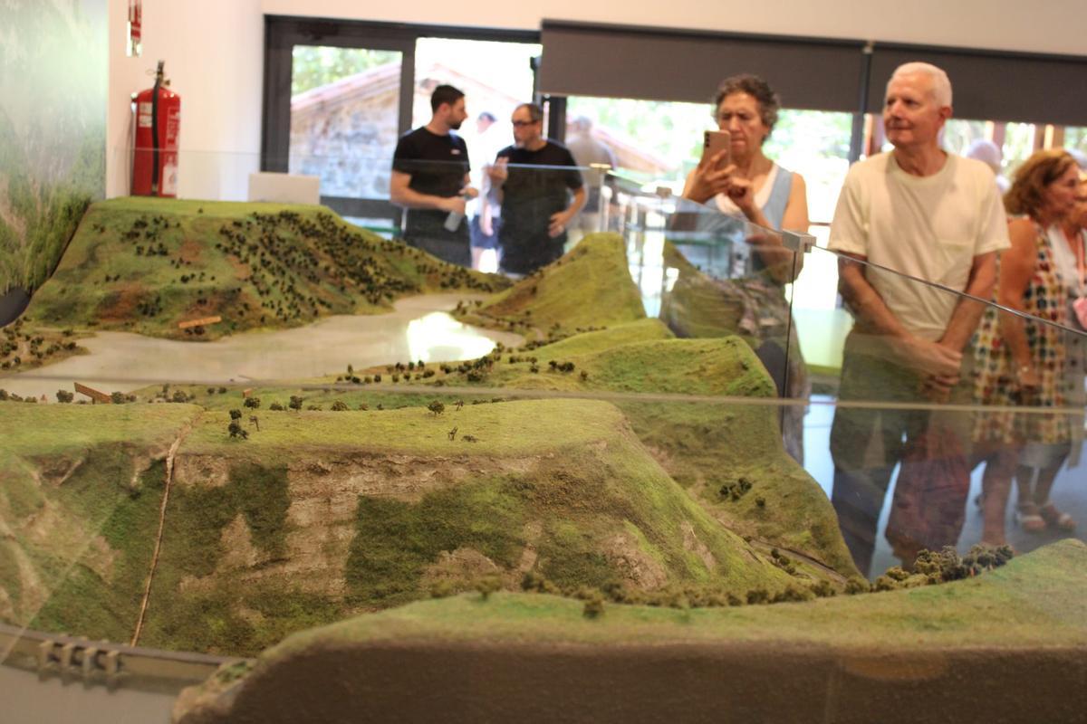 Así es el encuentro de las Polas de Asturias y León en Sobrescobio, en el que se ha reabierto la Casa del Agua, el gran centro de educación ambiental de Asturias