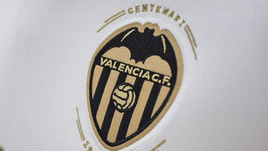 Es esta la camiseta del Centenario del Valencia CF? - Superdeporte