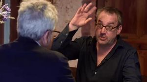 Tu i jo som tres. Per Ferran Monegal.
