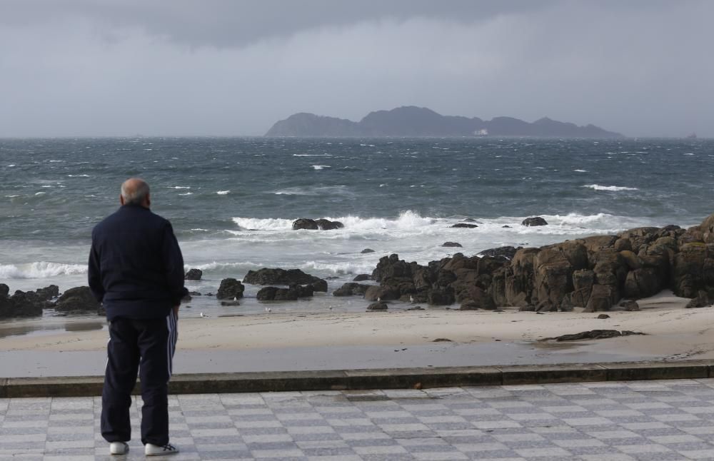 El primer temporal del invierno azota Galicia