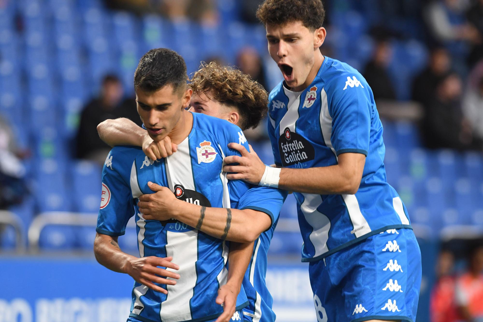 El Dépor se impone en Riazor al colista Talavera (3-2)