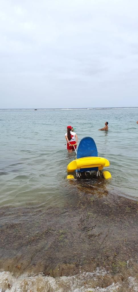 Cruz Roja en las playas de Canarias en Semana Santa