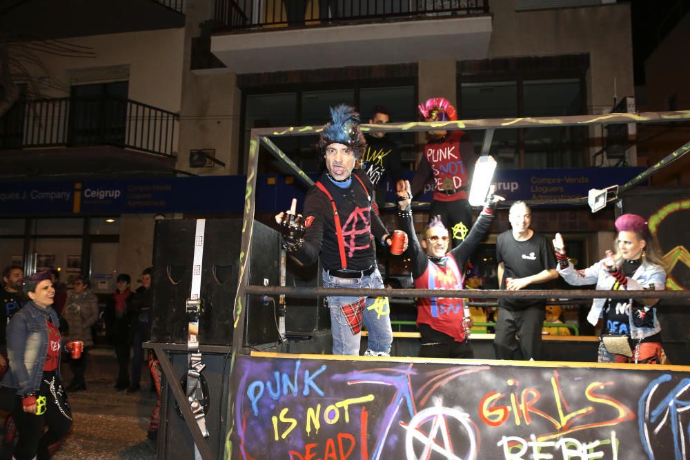 Els carrers de Llançà fan olor a Carnaval