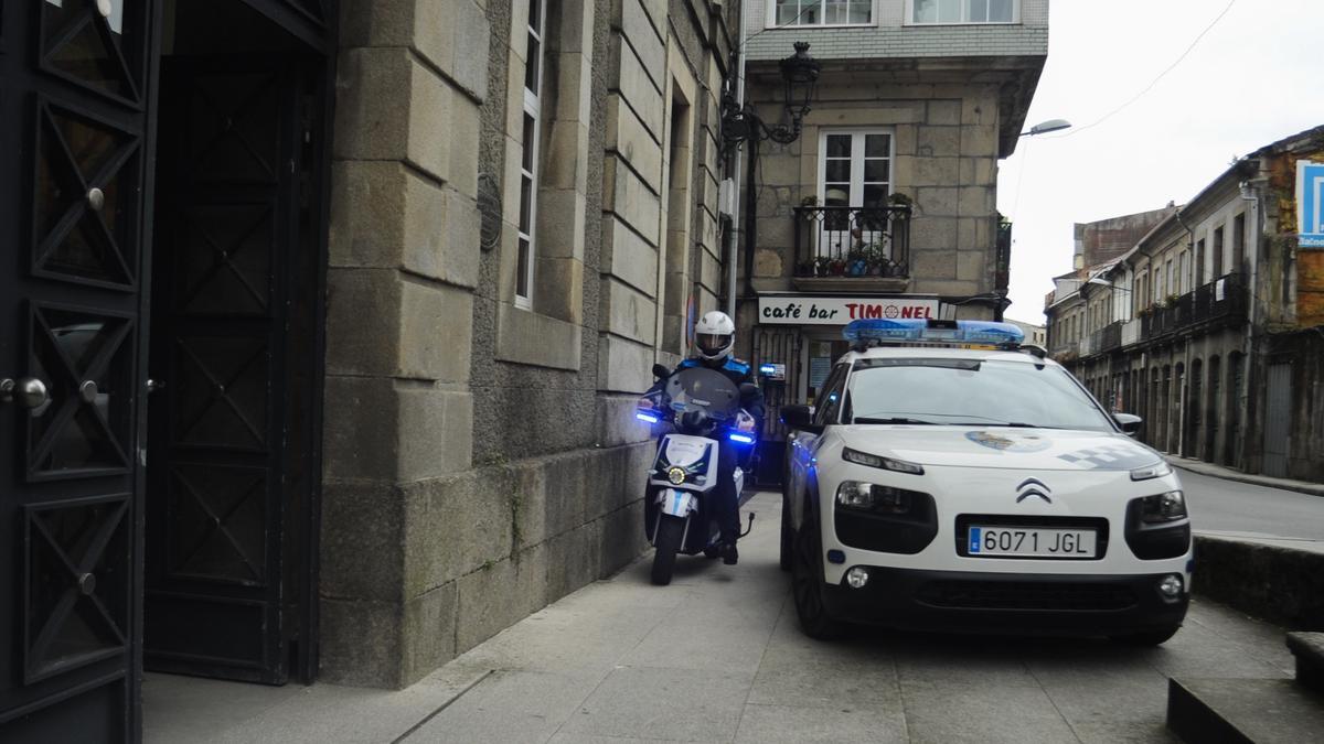 Policía Local de Caldas de Reis.