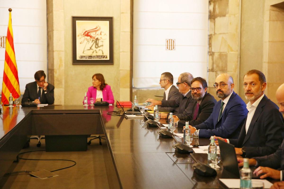 El Govern, Adif y Renfe crean una oficina técnica para coordinar las ...