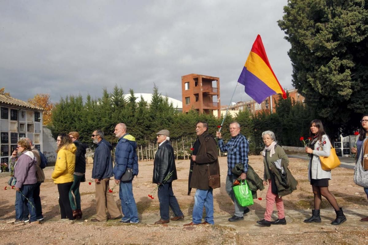 Reivindican la memoria de las víctimas del franquismo en el Día de los Derechos Humanos