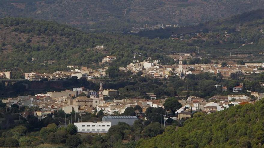 La Baronia retrasa el pago de los 9.000 recibos de la basura