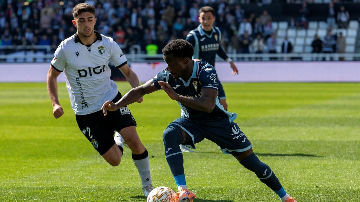 Adilson, en un partido de la pasada temporada.