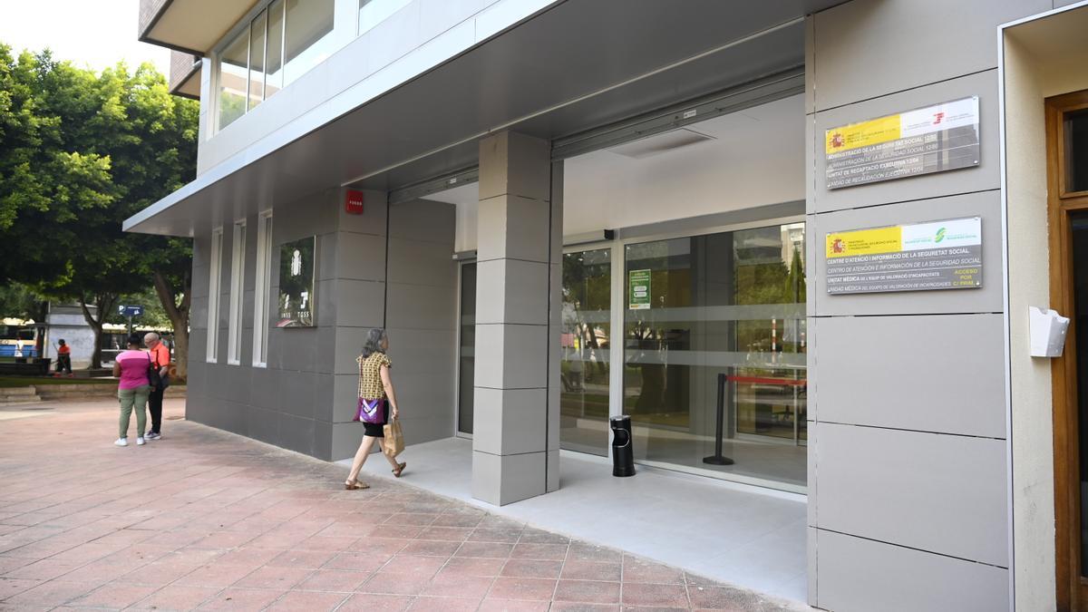 Puerta de entrada al edificio cuyas obras han tenido un coste de cinco millones de euros.