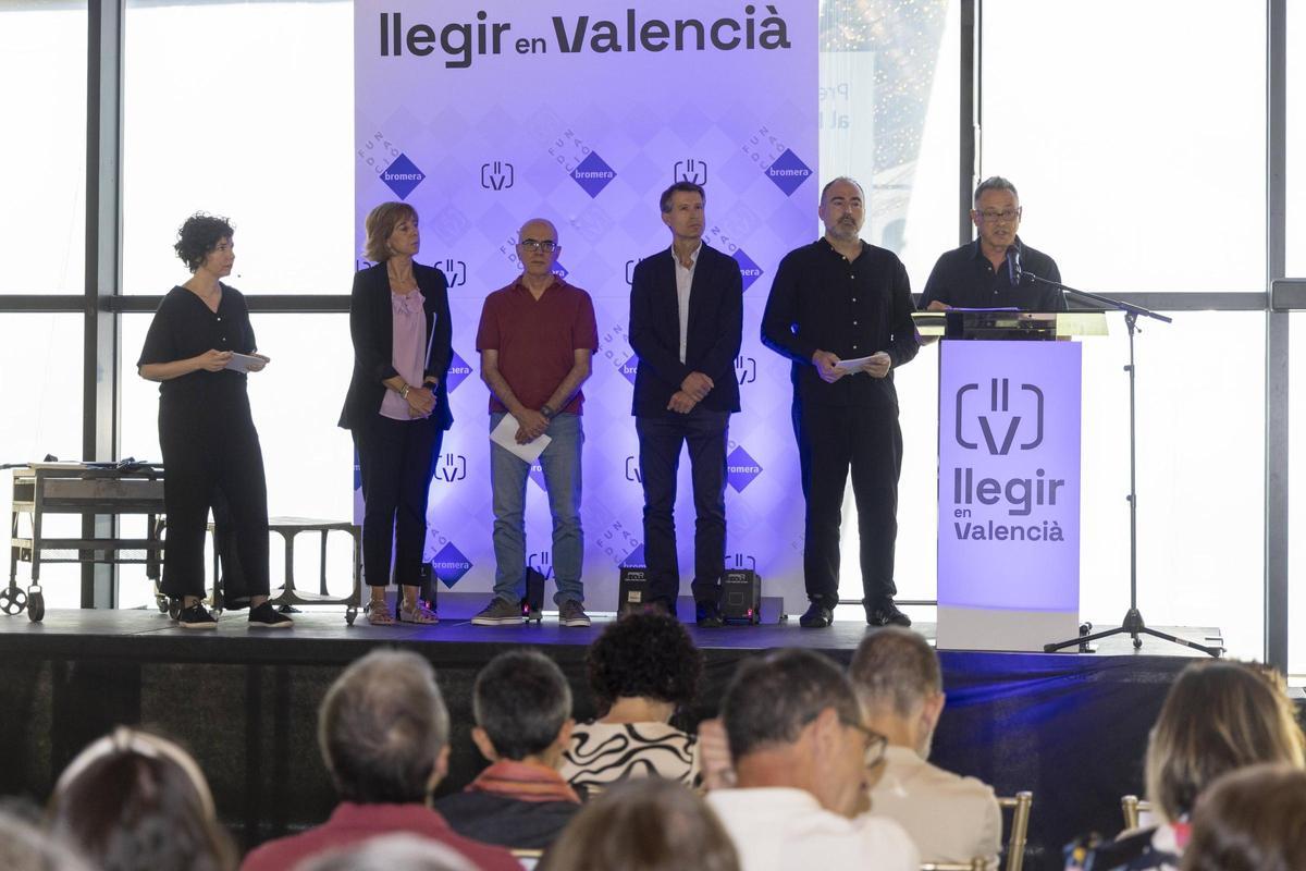 Presentació de la campanya "Llegir en valencià", que arranca el 21 de juny en Levante-EMV